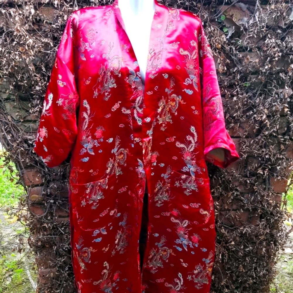 Vintage 100% silk robe by Plants L